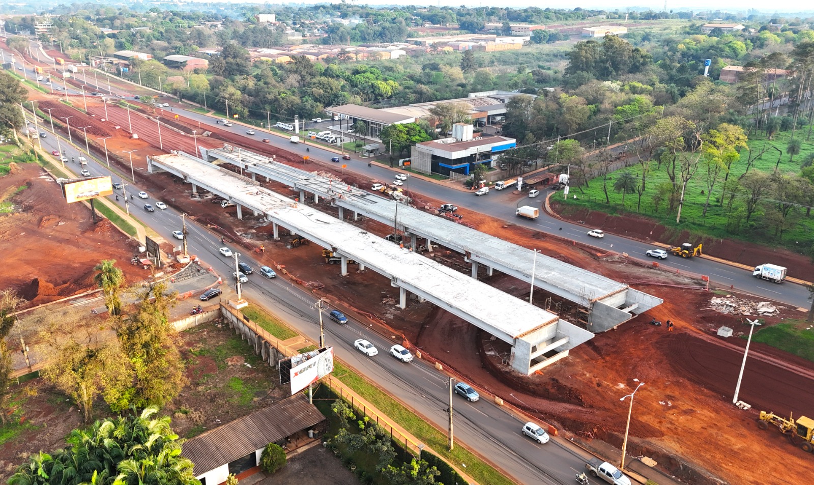 Viaducto del Km 10 de CDE alcanza 57% de avance en construcción