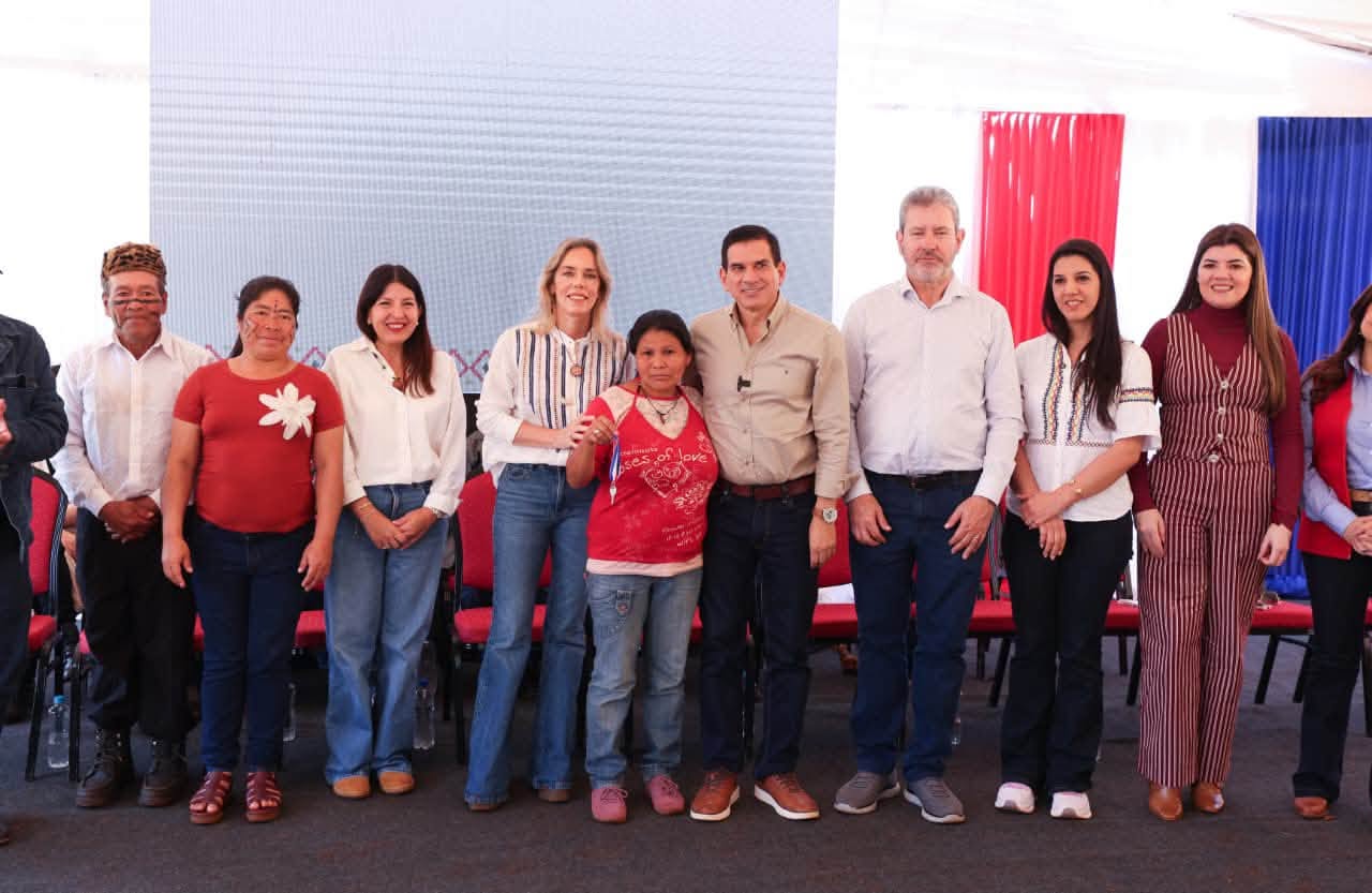 Gobierno entrega 143 viviendas a familias en Alto Paraná