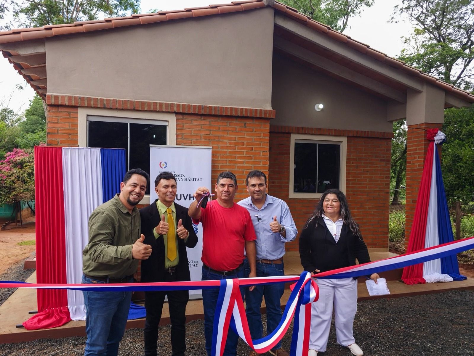 163 viviendas entregadas en Caaguazú mediante programas habitacionales